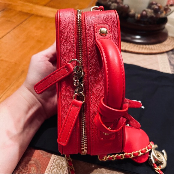 Chanel Quilted Caviar Leather Filigree Vanity Bag - Picture 7 of 15